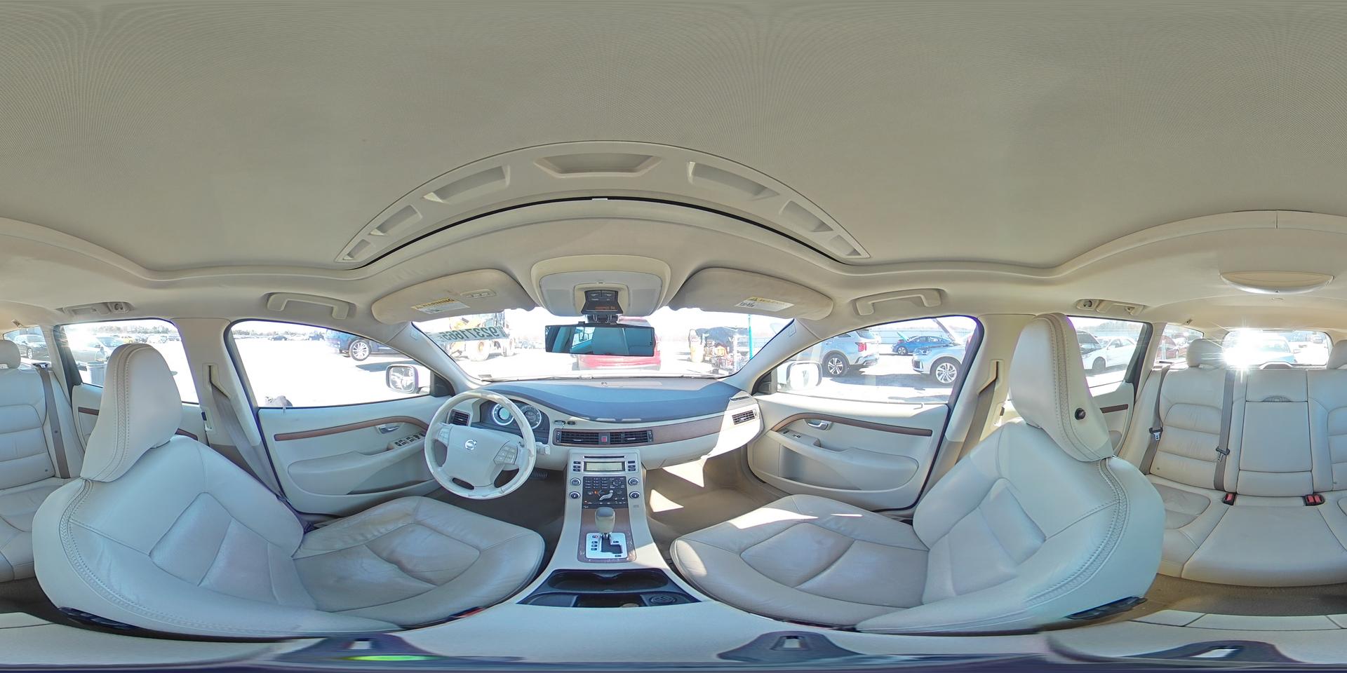 2009 VOLVO XC70