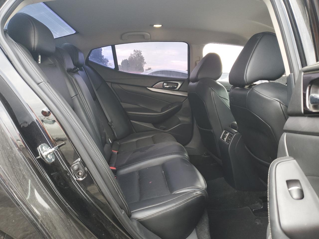 2018 NISSAN Maxima