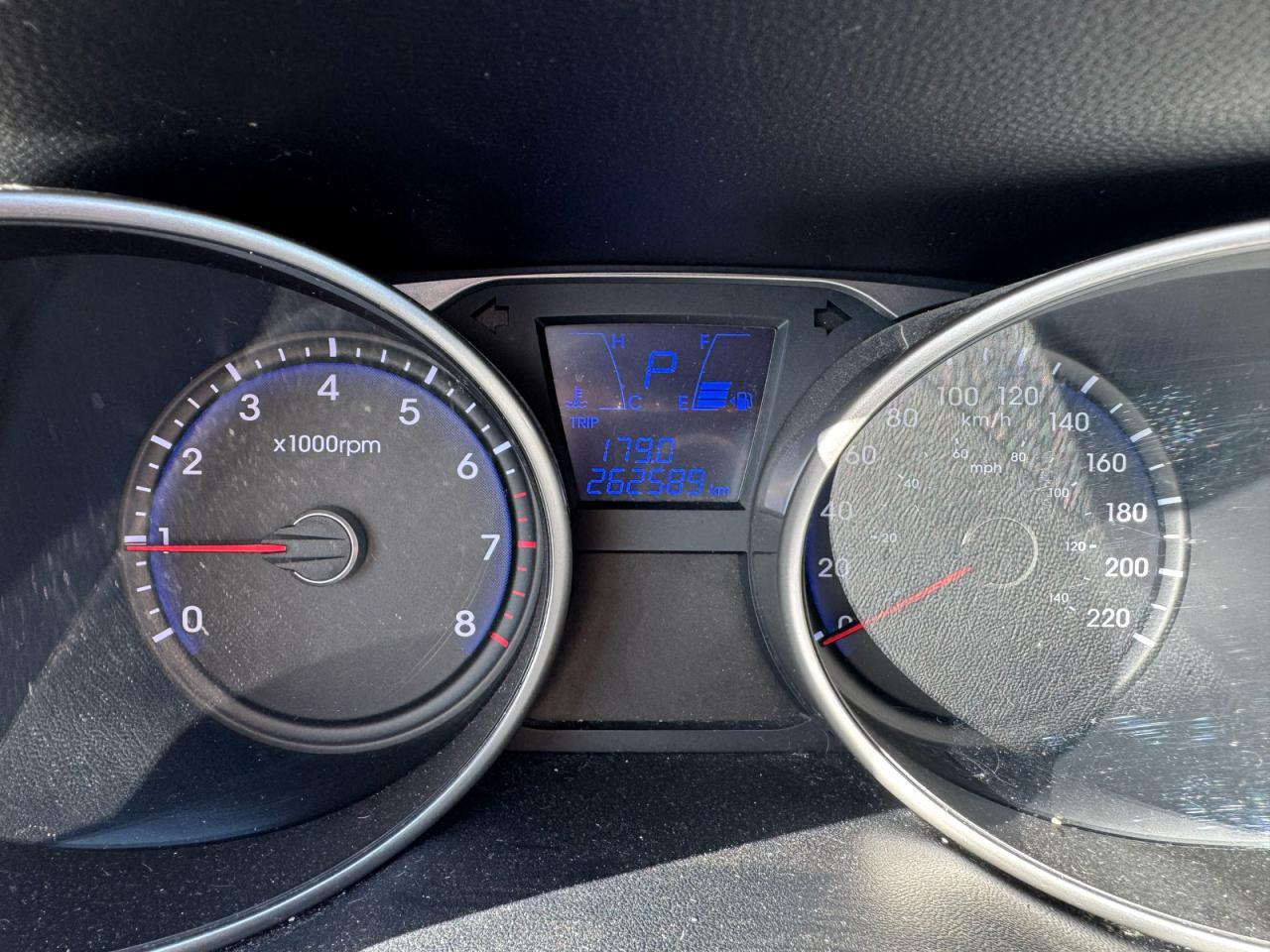 2010 HYUNDAI TUCSON