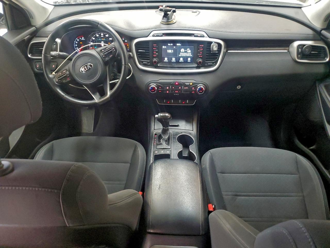 2017 KIA SORENTO