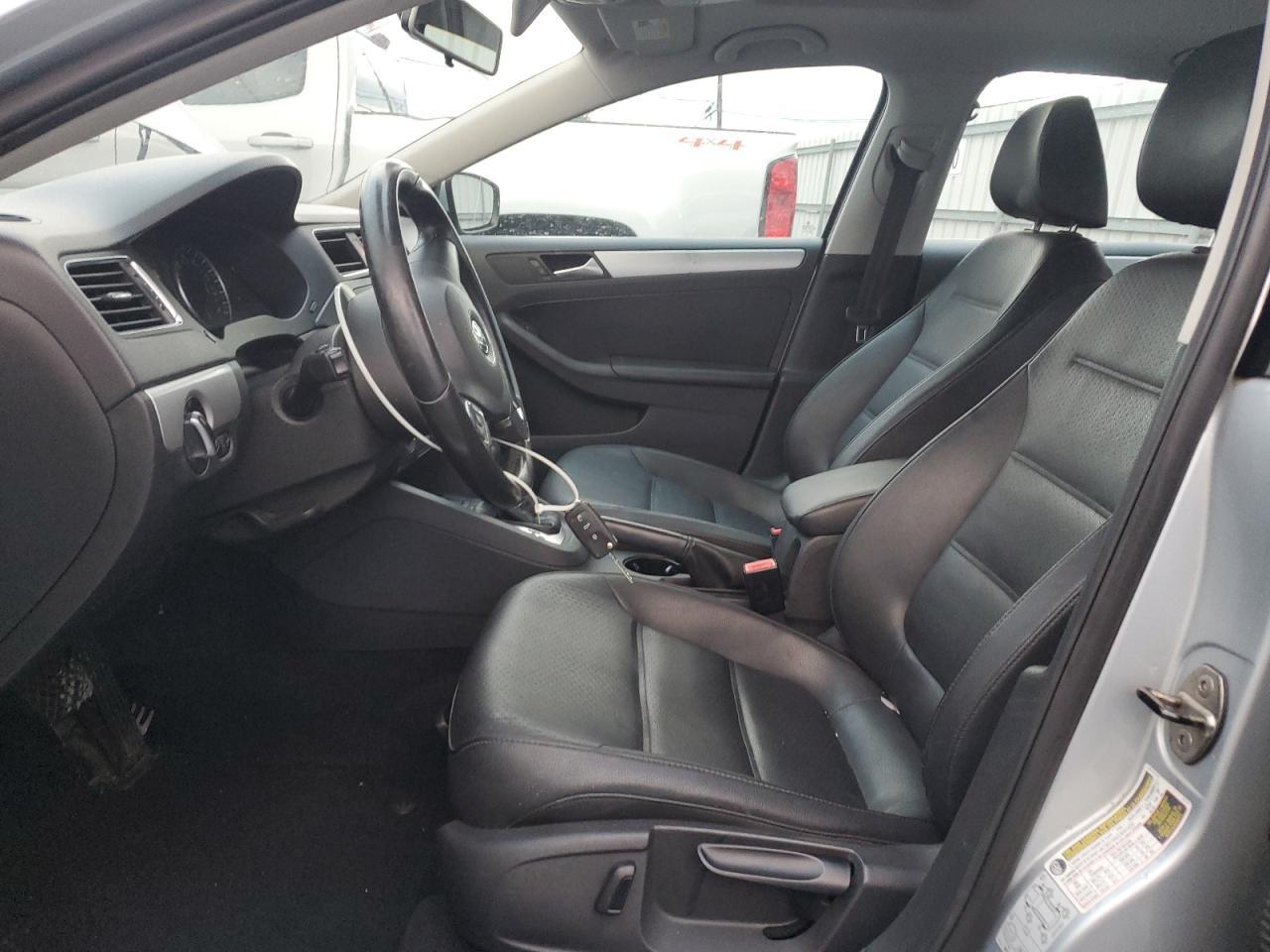 2013 VOLKSWAGEN JETTA
