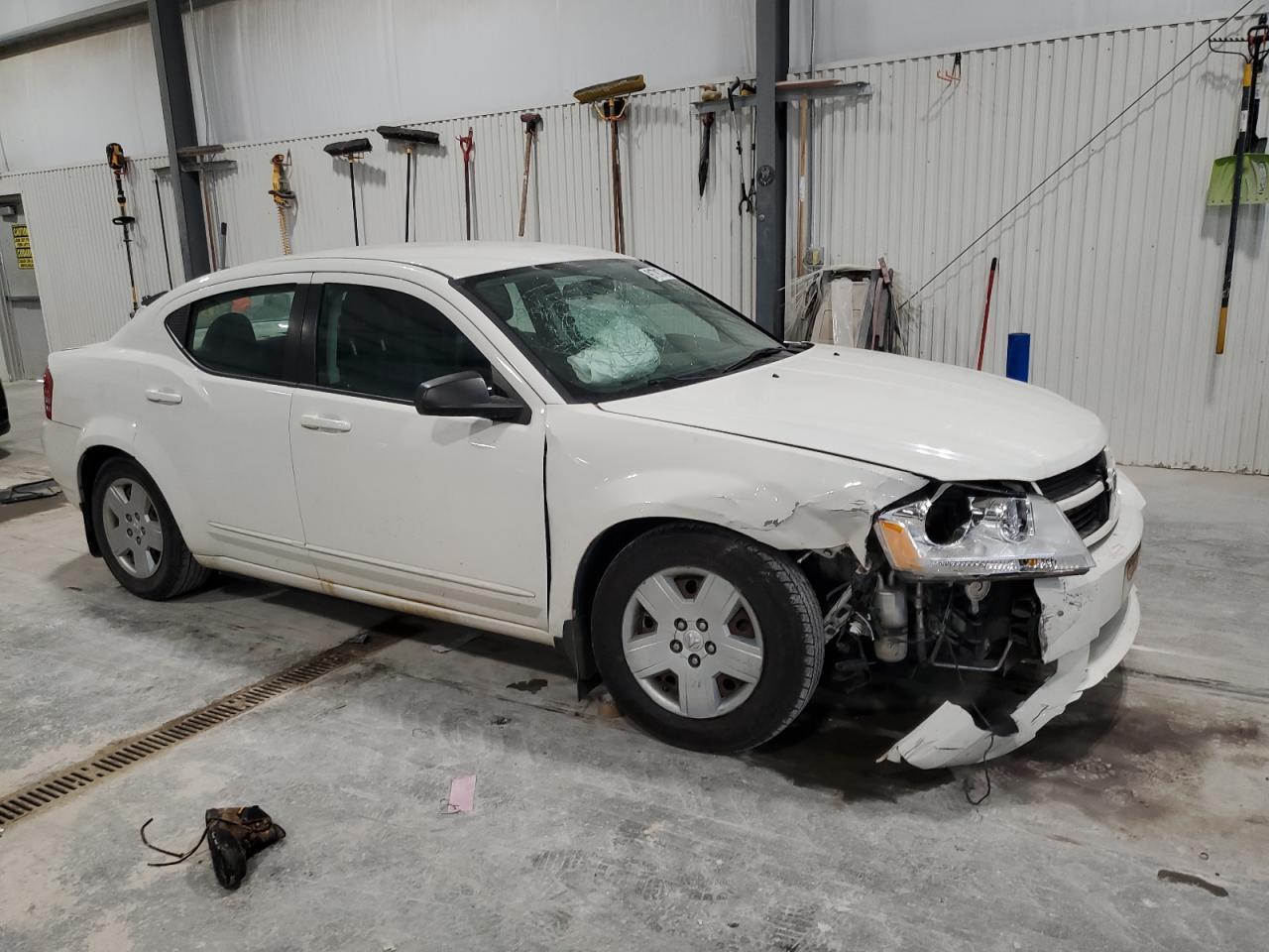 2010 DODGE Avenger