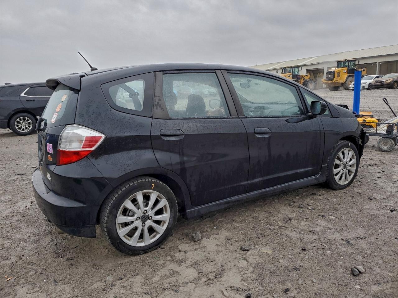 2013 HONDA FIT
