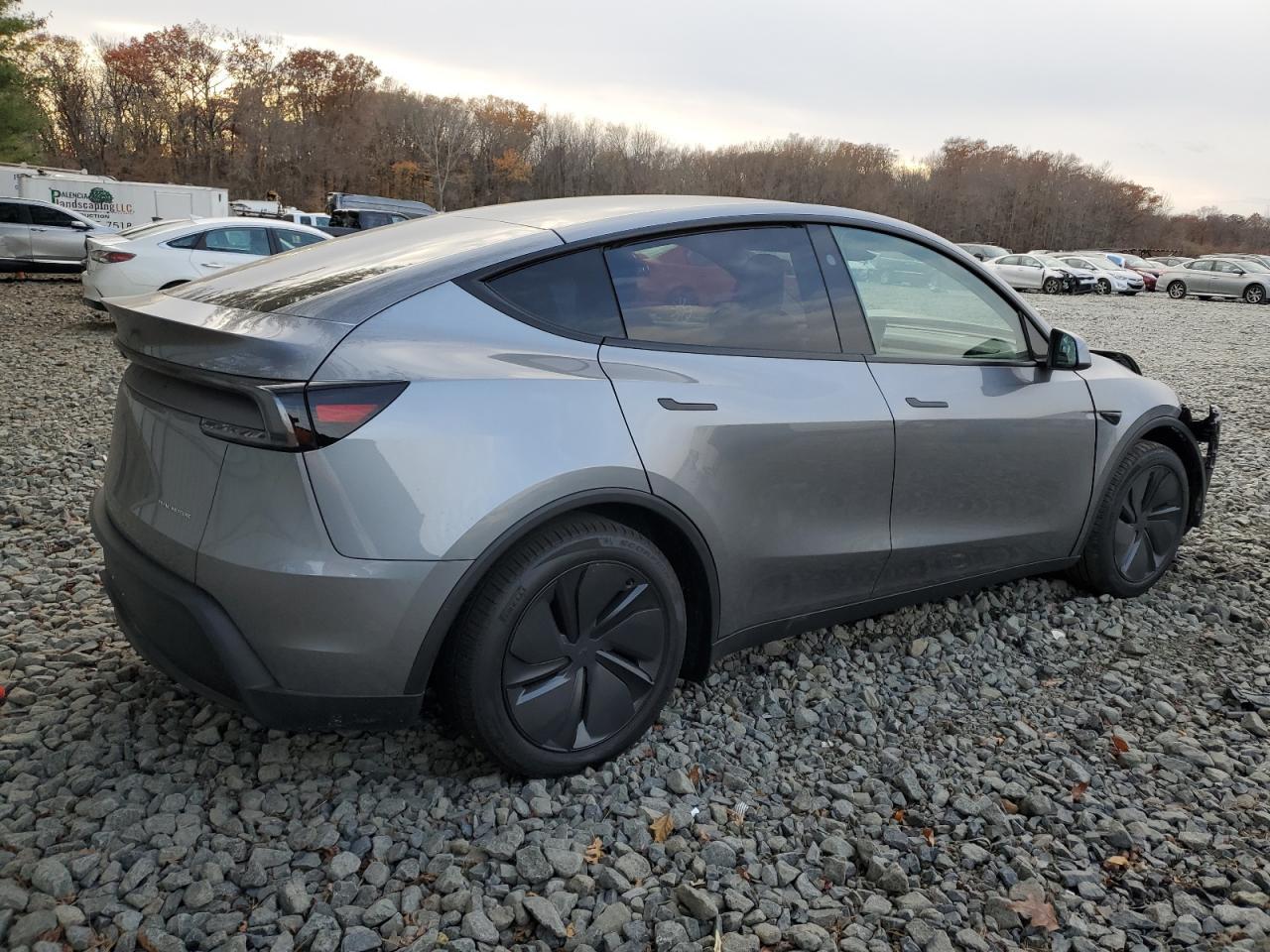 2026 TESLA MODEL Y