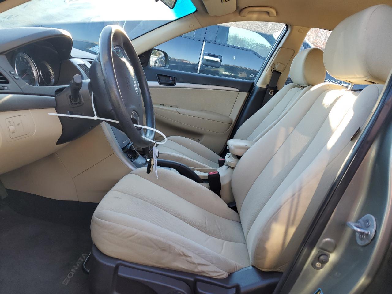 2010 HYUNDAI SONATA