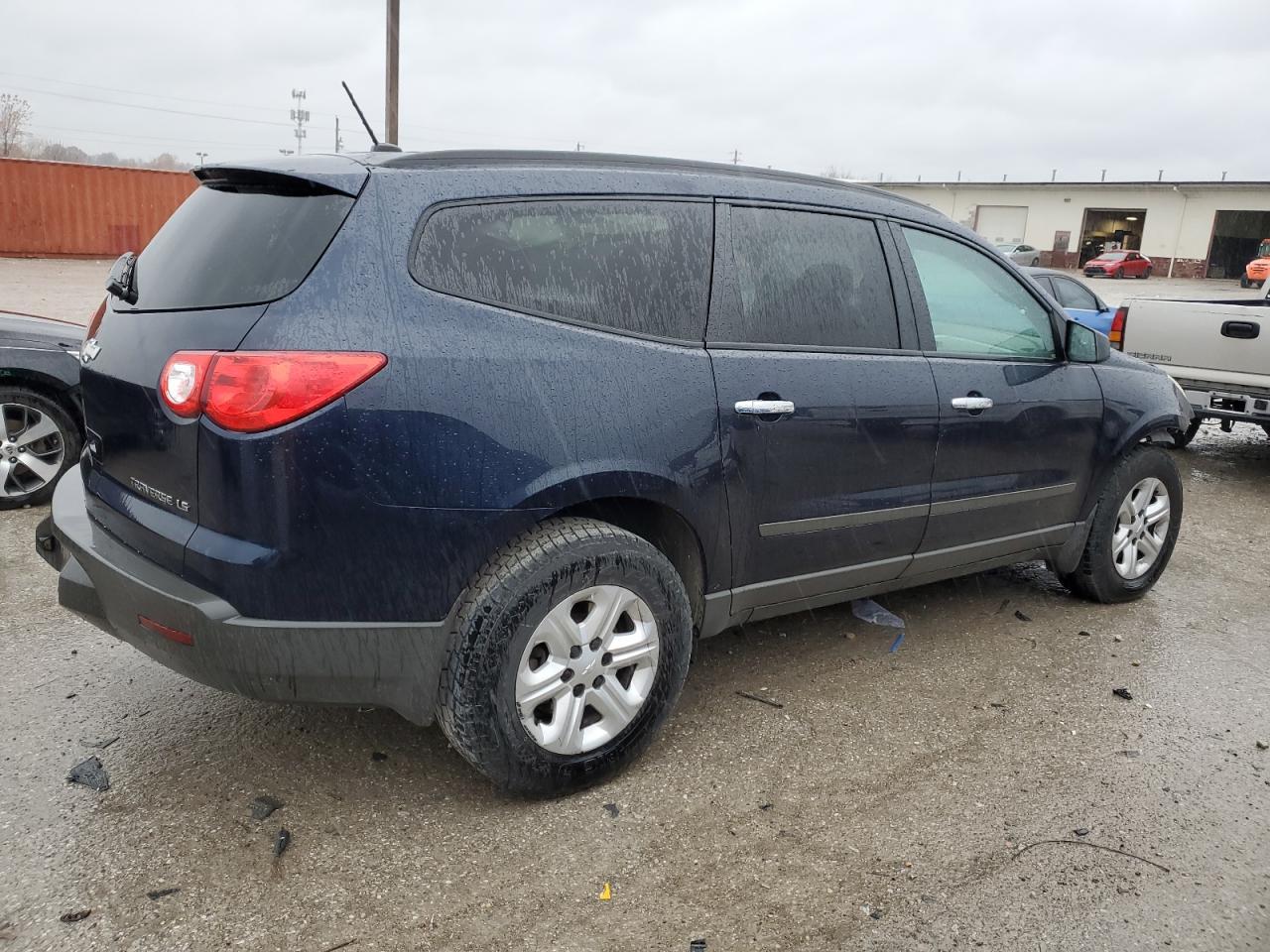 2011 CHEVROLET TRAVERSE