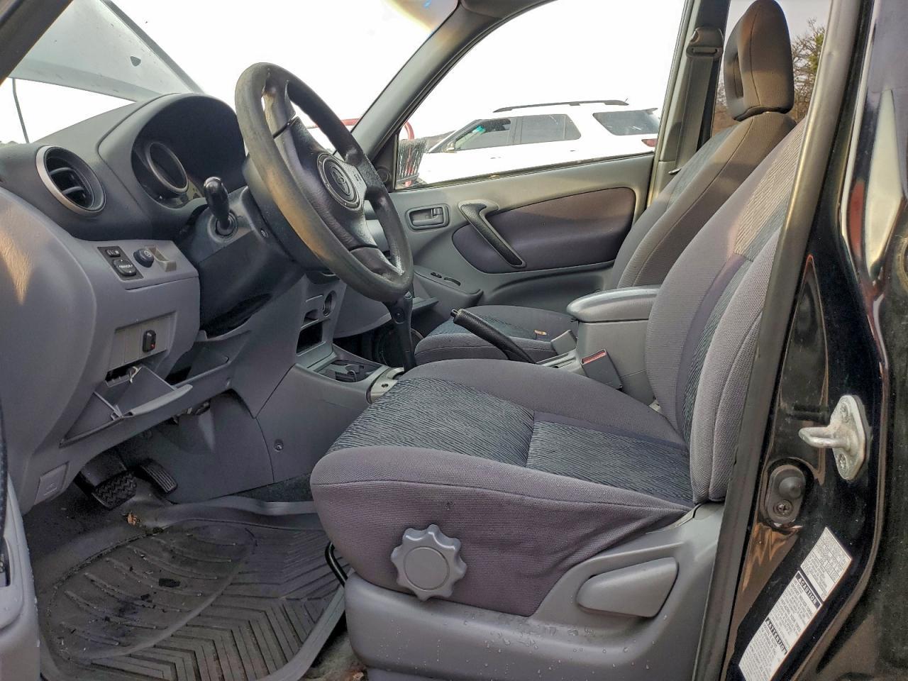 2002 TOYOTA RAV4