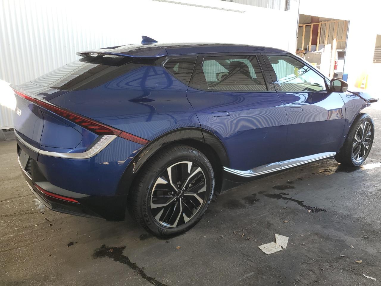 2023 KIA EV6