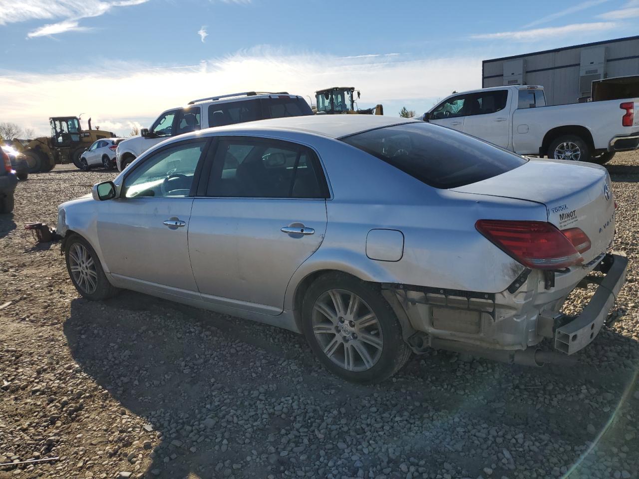 2008 TOYOTA Avalon