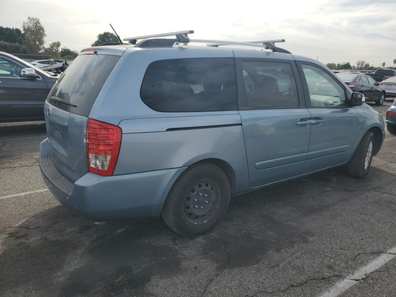 2012 KIA SEDONA