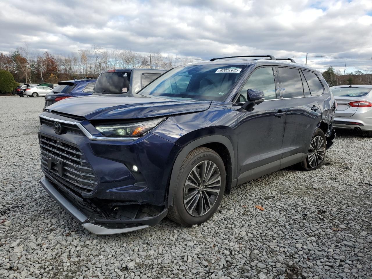 2025 TOYOTA HIGHLANDER