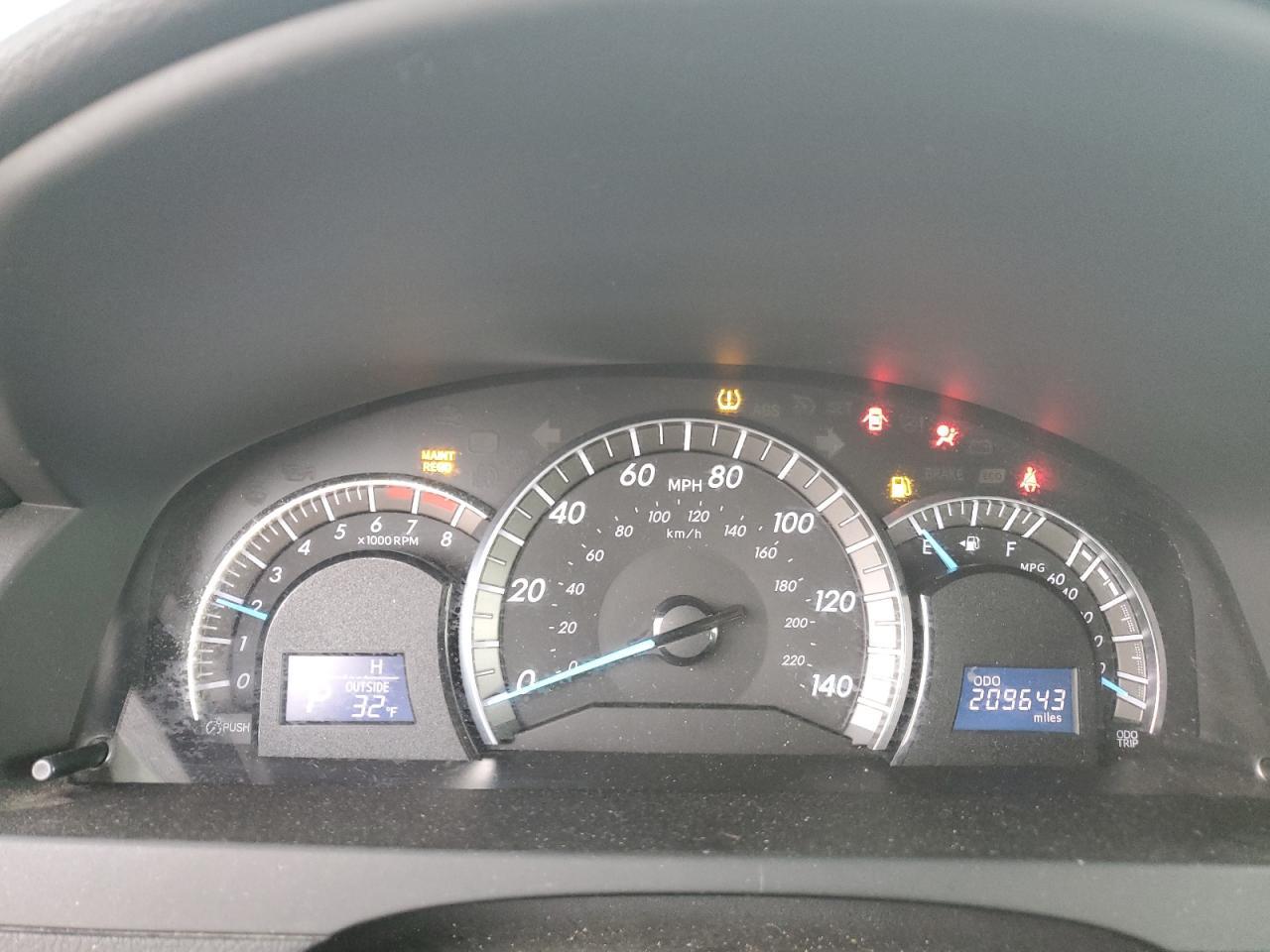 2012 TOYOTA CAMRY