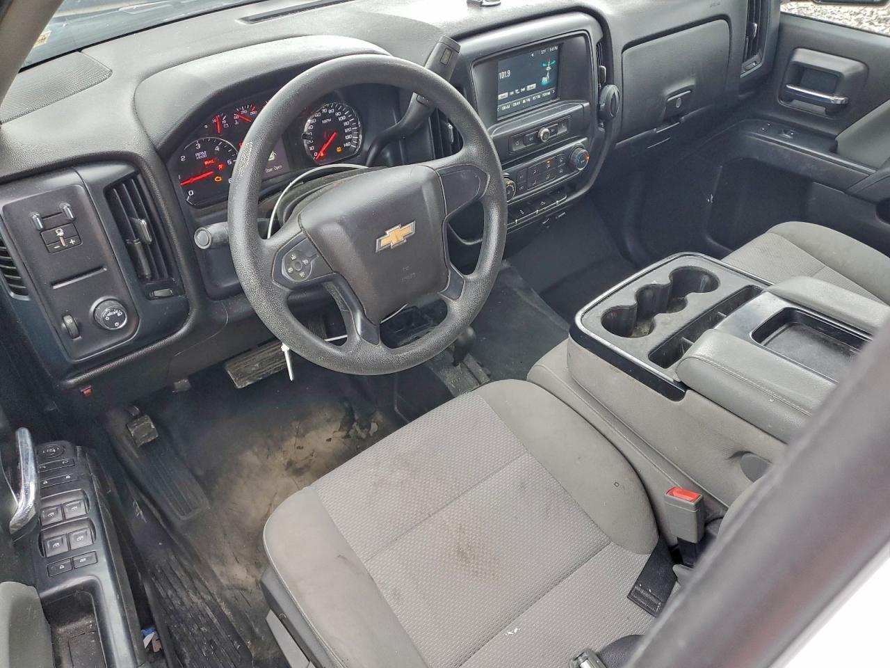 2018 CHEVROLET Silverado