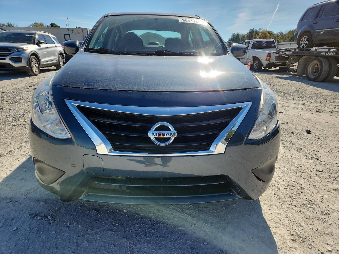 2016 NISSAN VERSA