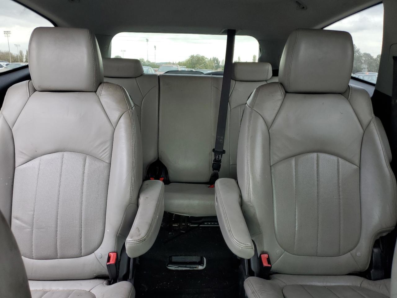 2011 CHEVROLET TRAVERSE