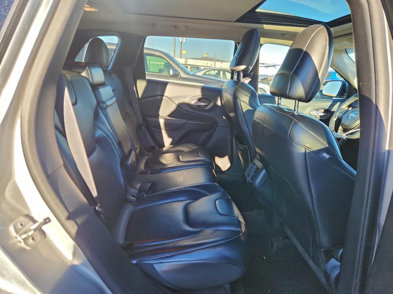 2016 JEEP CHEROKEE