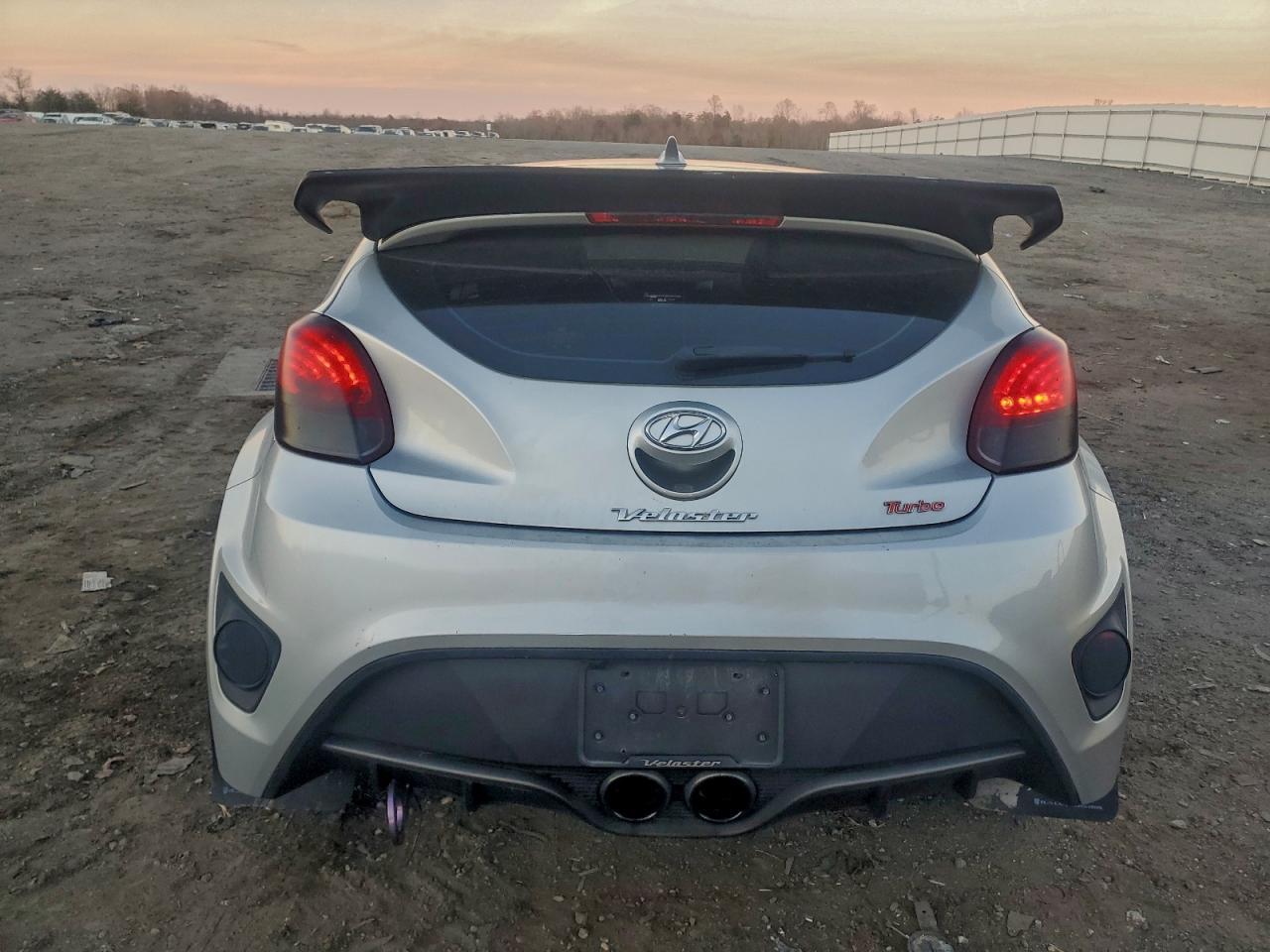 2013 HYUNDAI VELOSTER