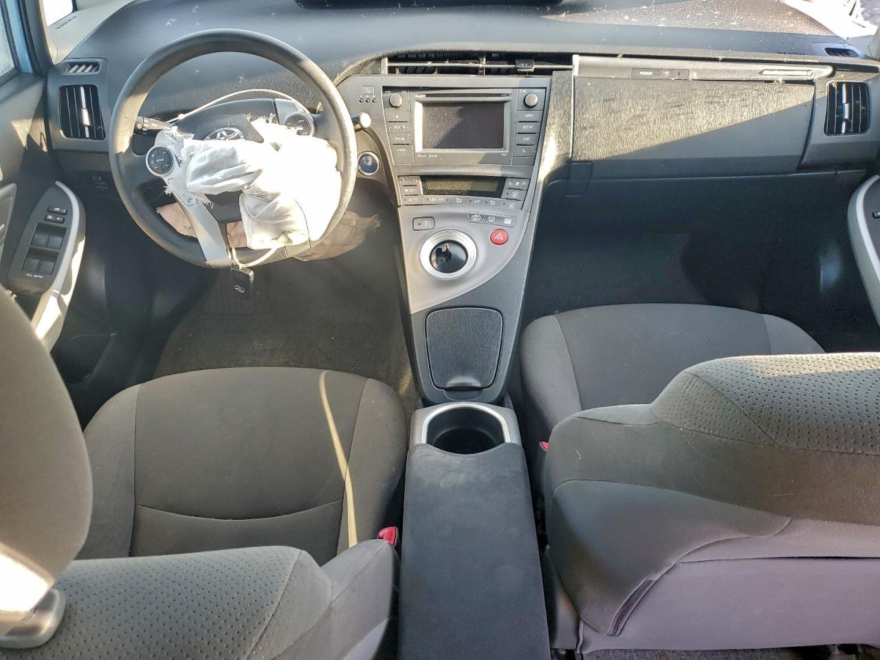 2012 TOYOTA Prius Plug-In