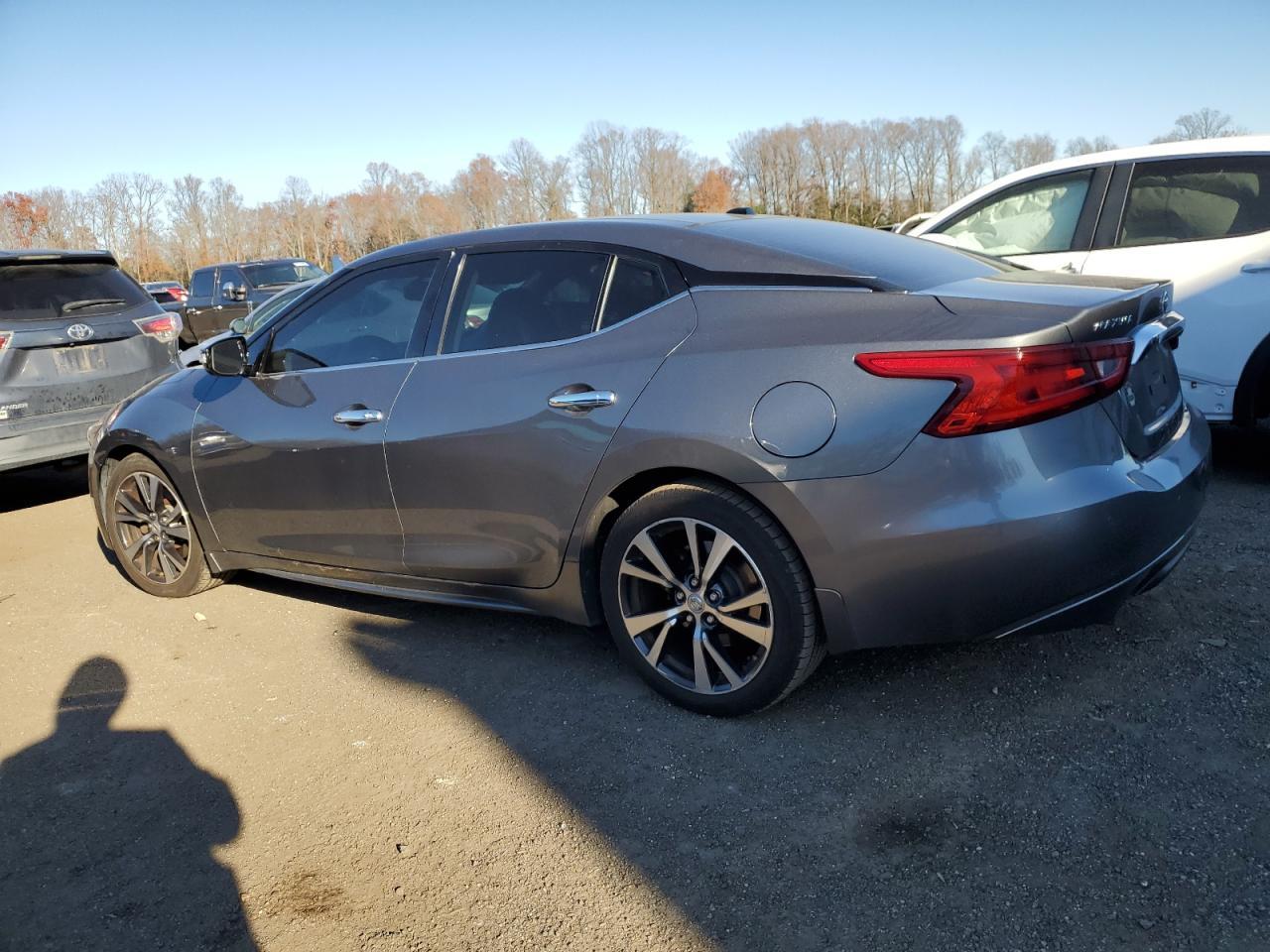 2017 NISSAN Maxima