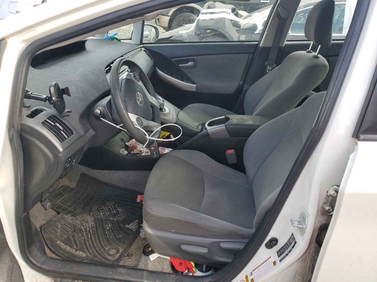2015 TOYOTA PRIUS