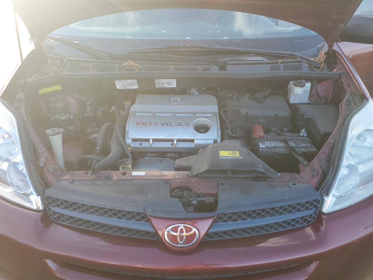 2005 TOYOTA SIENNA