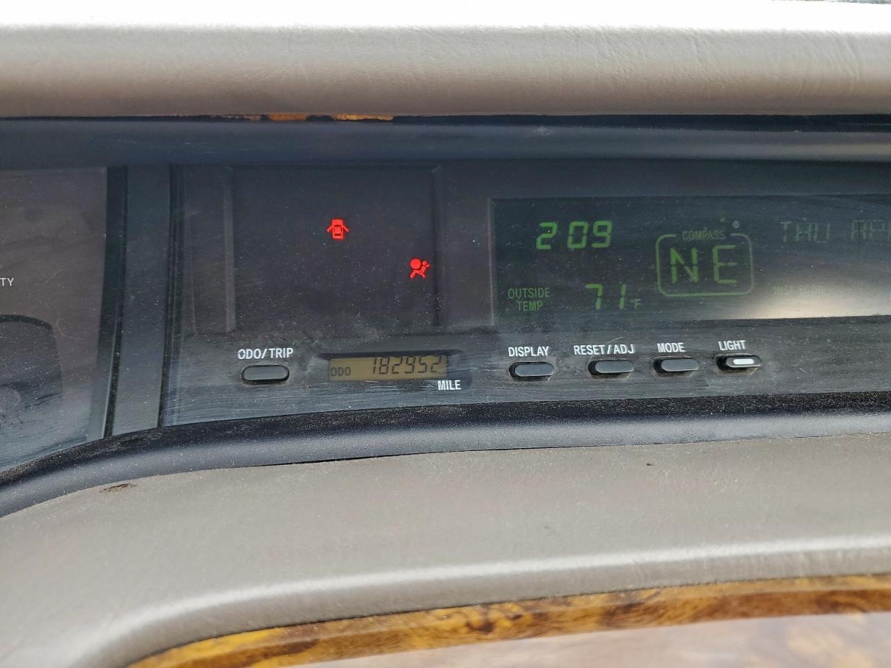 2004 TOYOTA Avalon