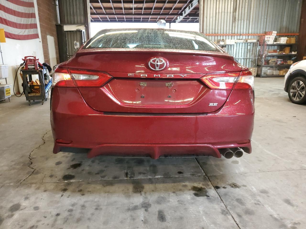 2018 TOYOTA CAMRY