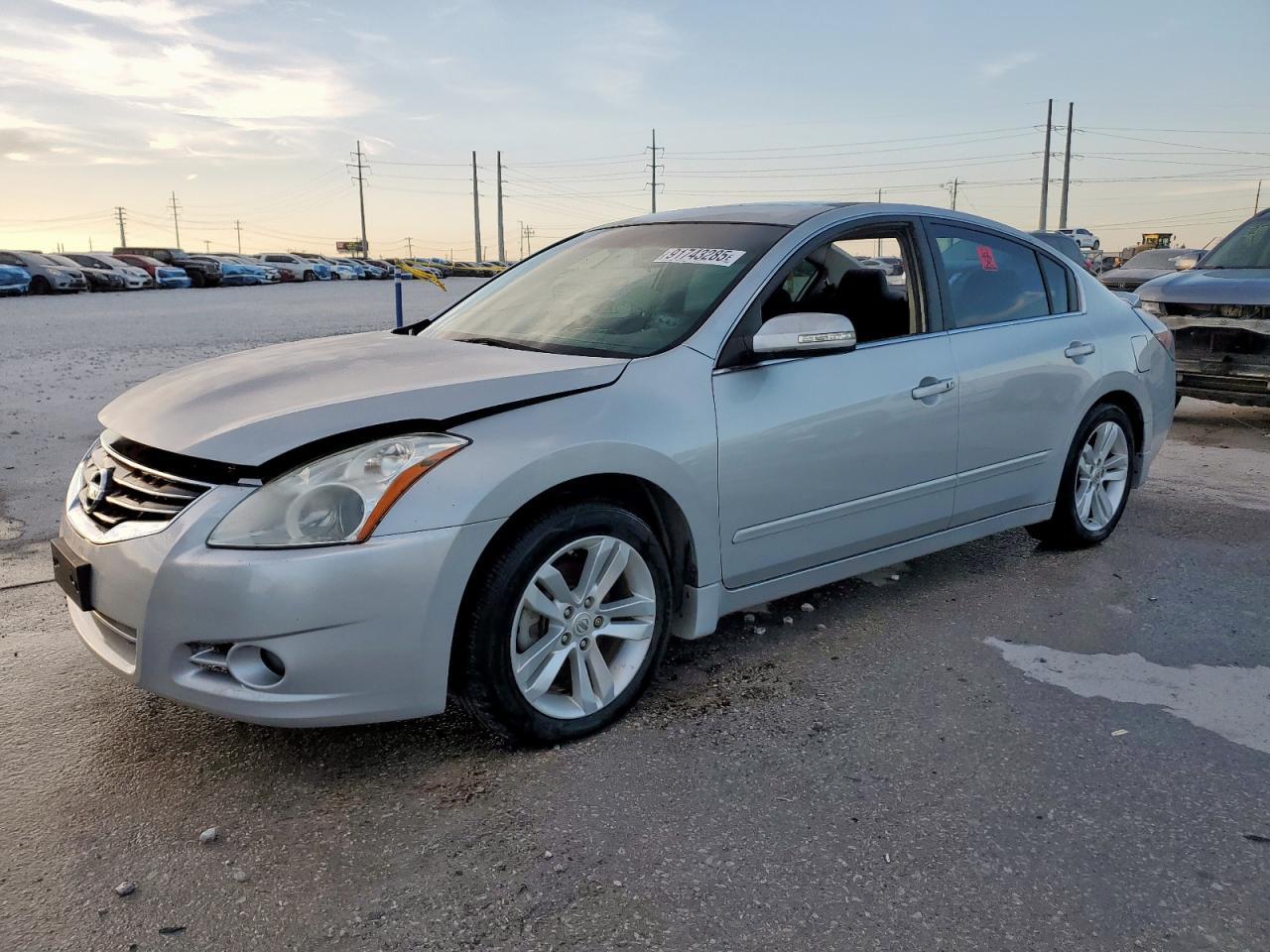 2012 NISSAN ALTIMA