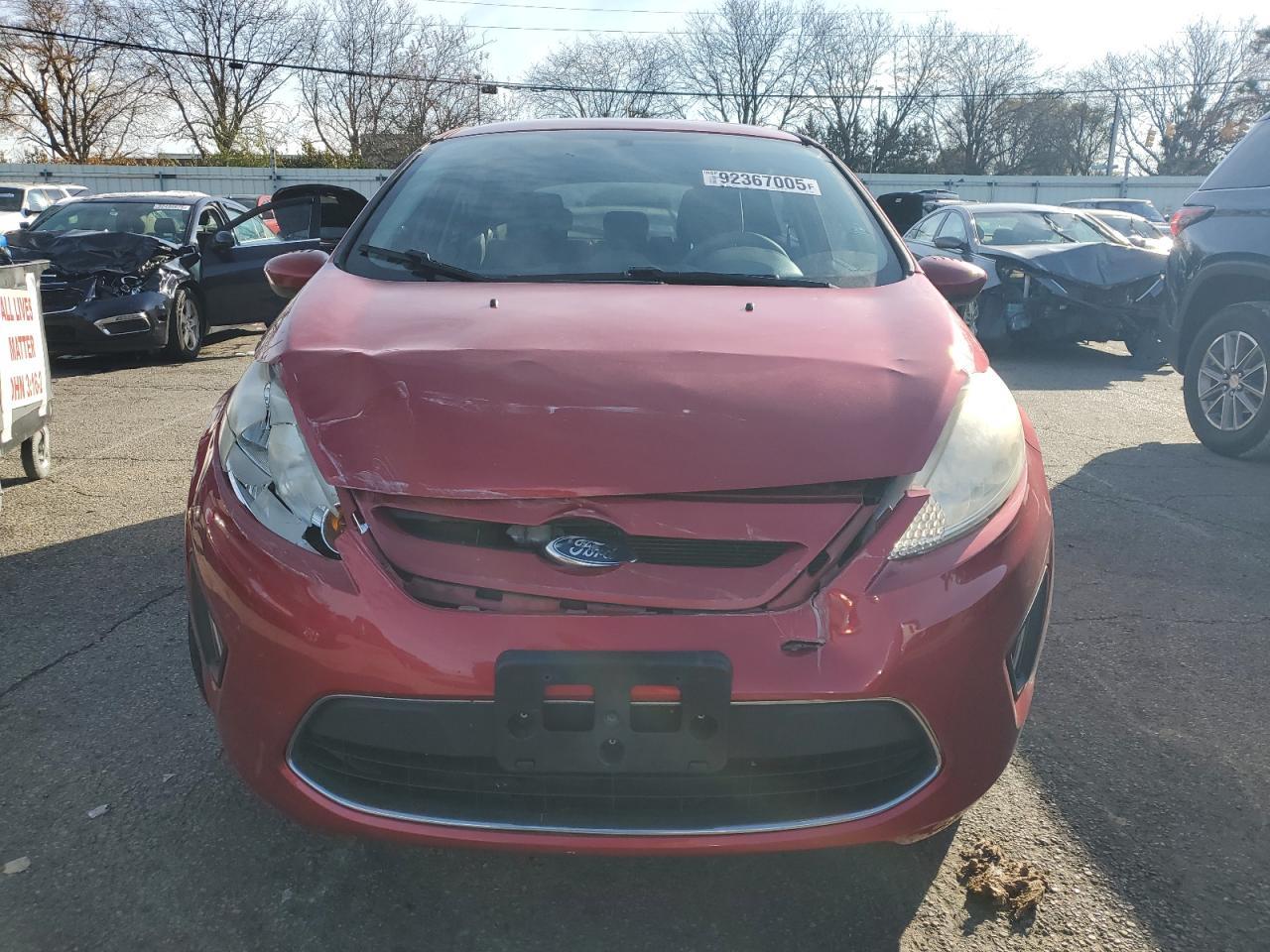 2012 FORD Fiesta