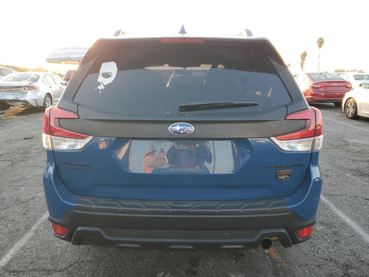 2022 SUBARU FORESTER