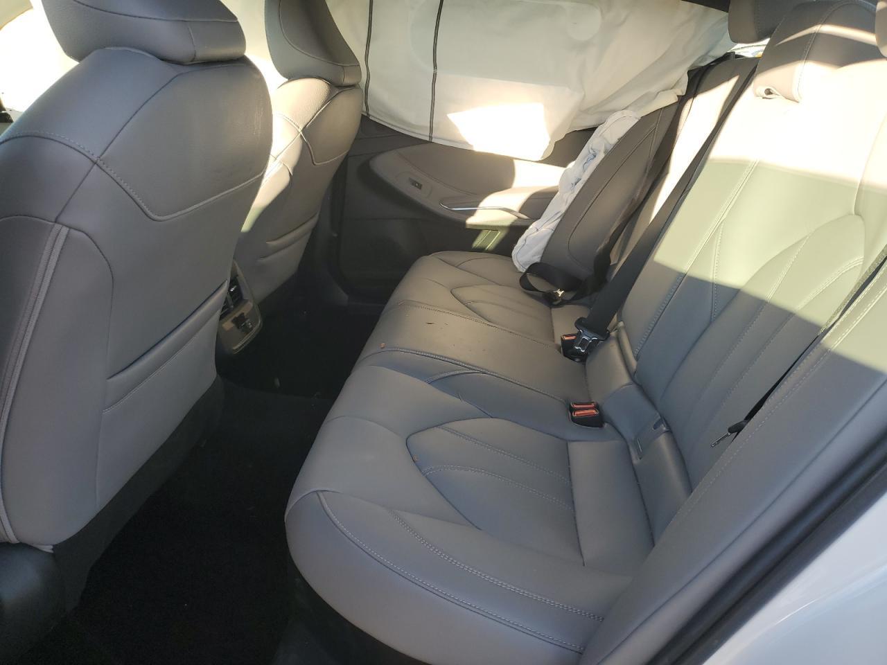 2022 TOYOTA Avalon