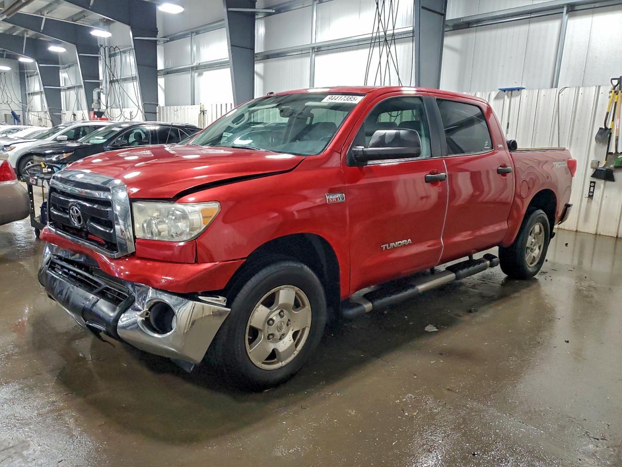 2011 TOYOTA TUNDRA