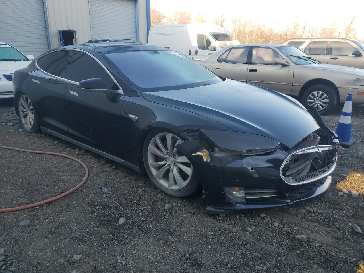 2013 TESLA MODEL S