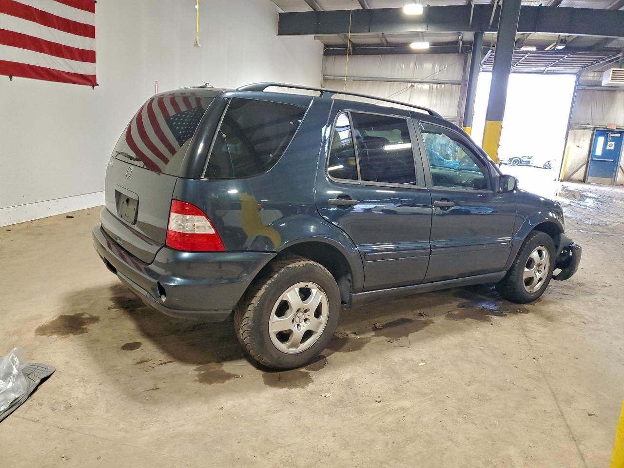 2002 MERCEDES-BENZ ML-Class