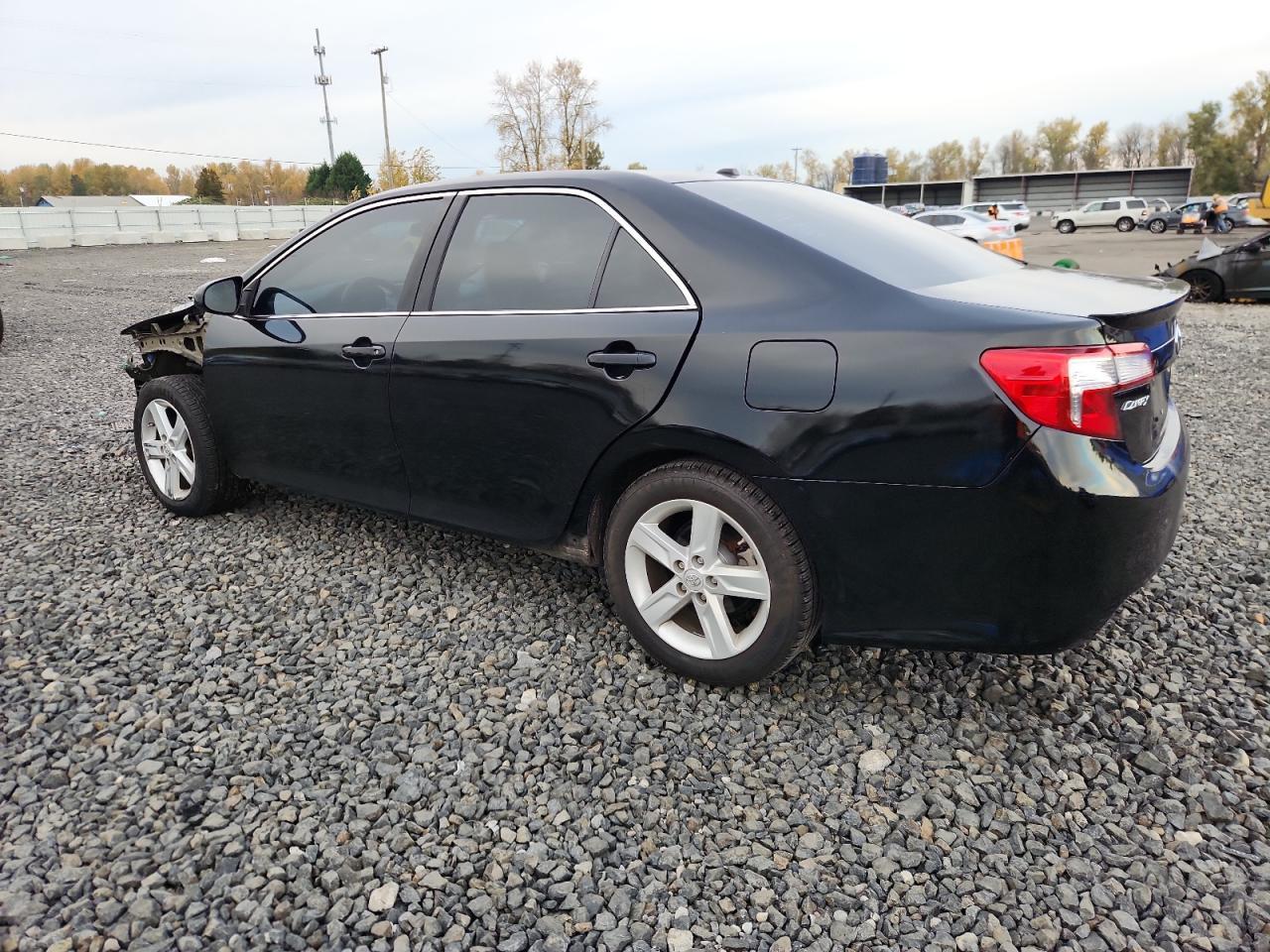 2013 TOYOTA CAMRY