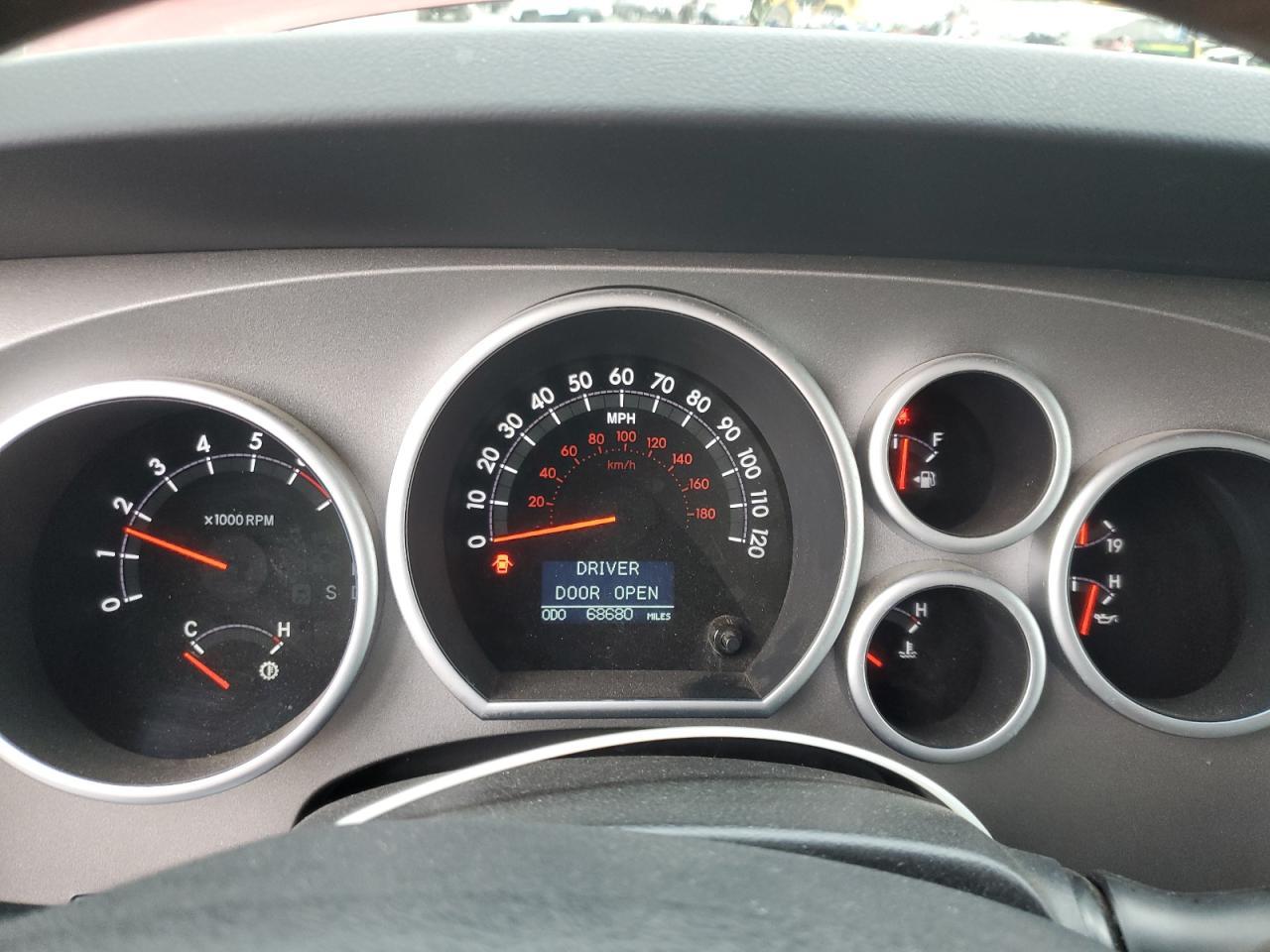 2010 TOYOTA TUNDRA