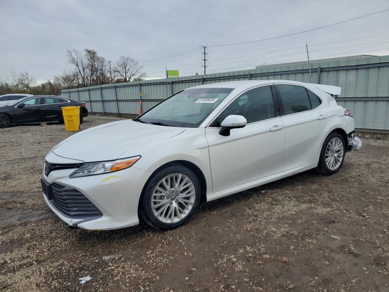 2018 TOYOTA CAMRY