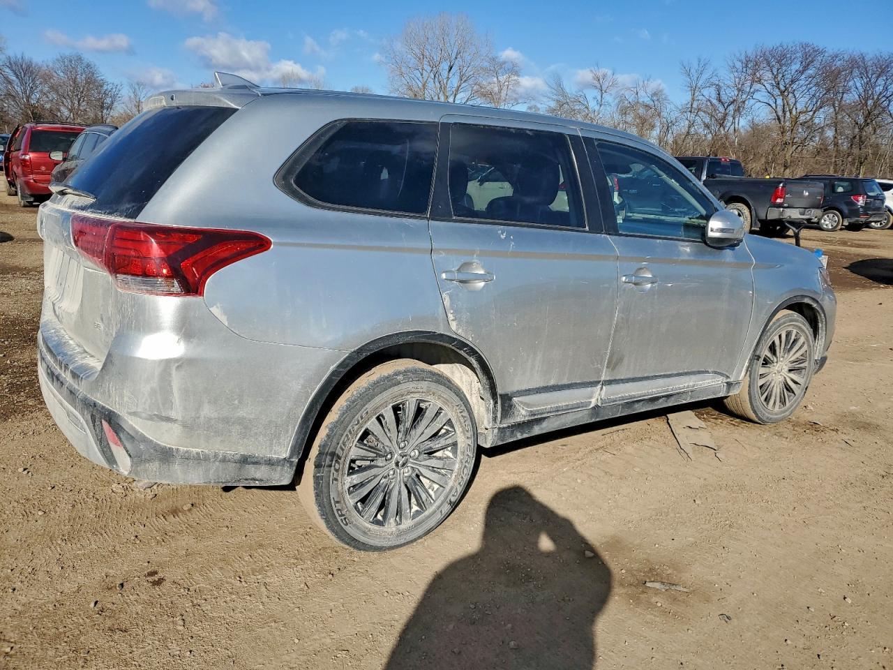 2020 MITSUBISHI outlander