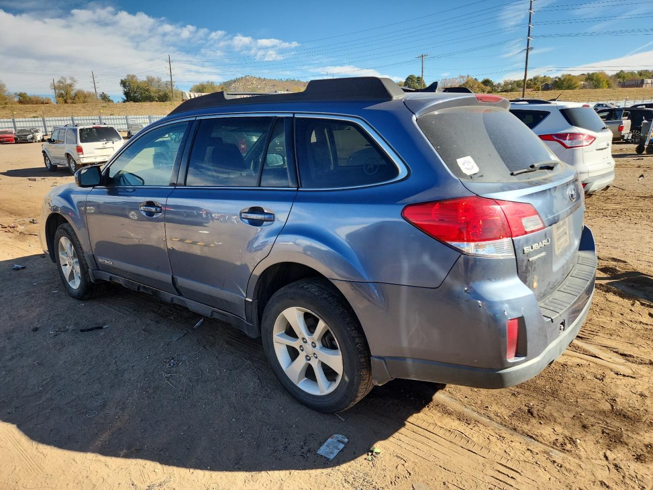 2014 SUBARU Outback
