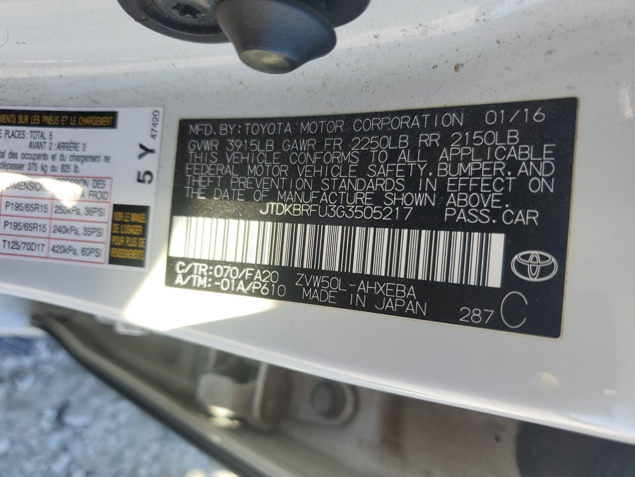 2016 TOYOTA PRIUS