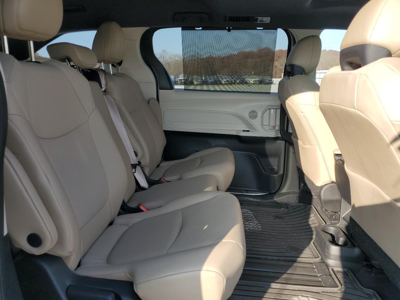 2022 TOYOTA SIENNA