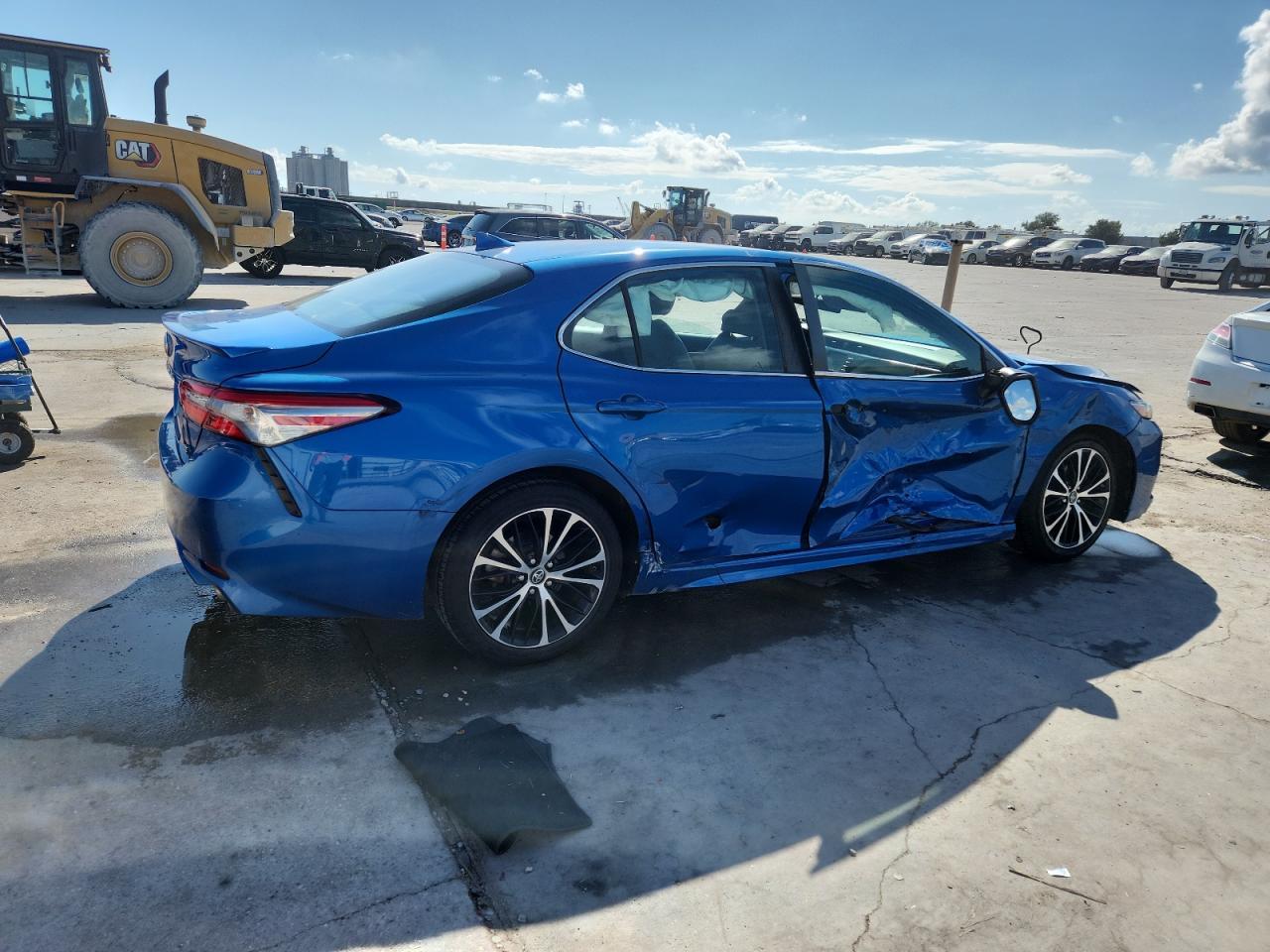 2019 TOYOTA CAMRY