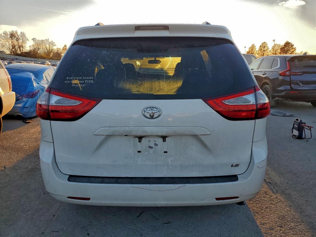 2015 TOYOTA SIENNA