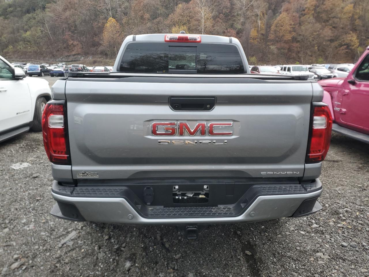 2024 GMC CANYON