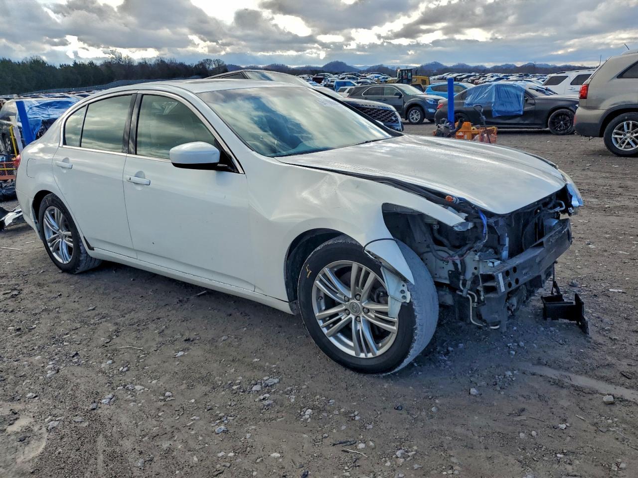 2011 INFINITI G25