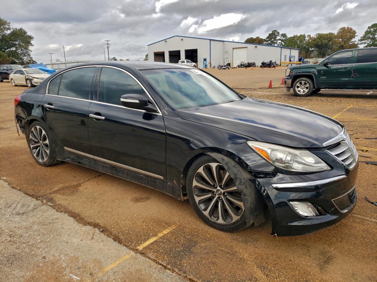 2012 HYUNDAI GENESIS