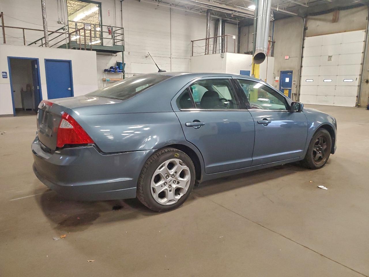 2011 FORD FUSION
