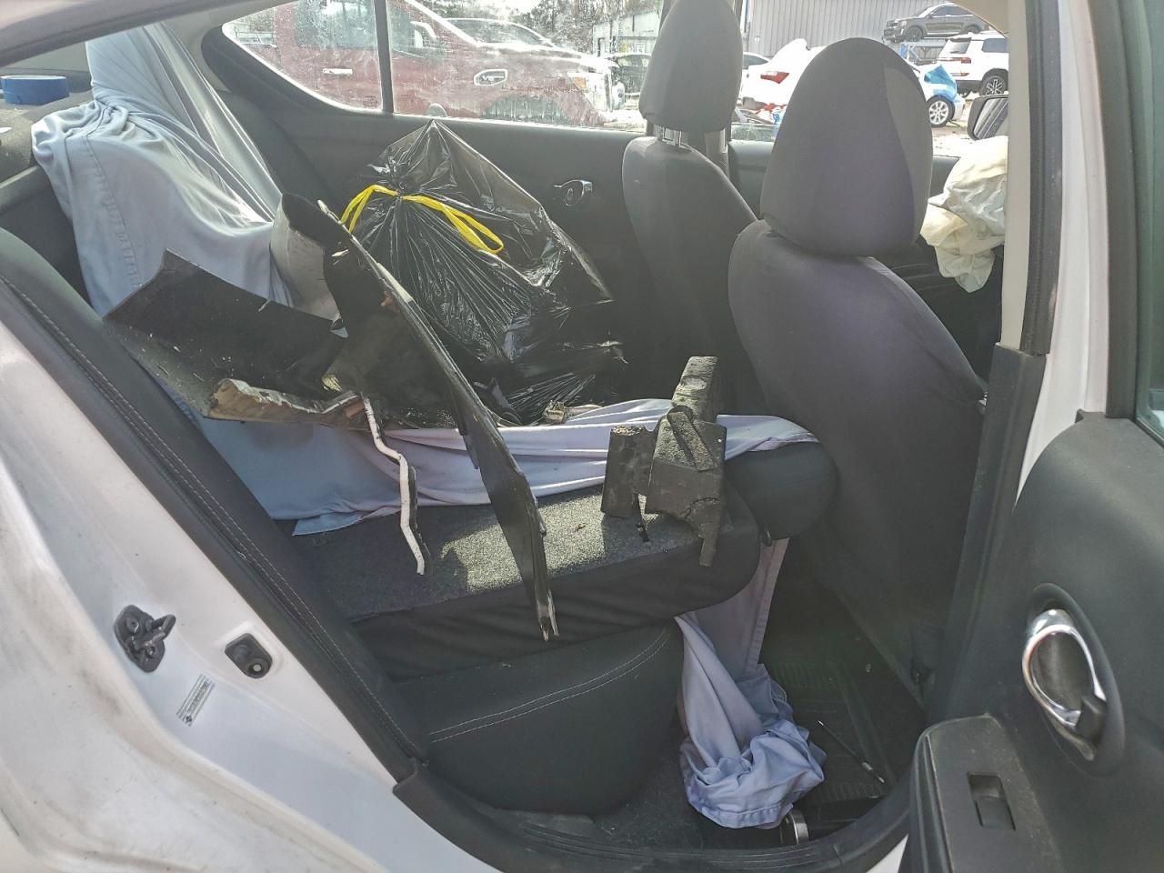 2019 NISSAN VERSA