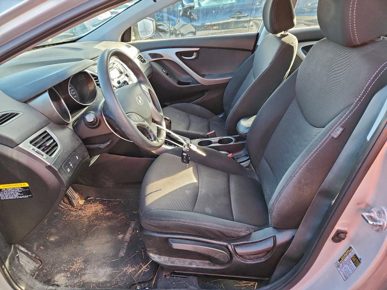 2016 HYUNDAI ELANTRA