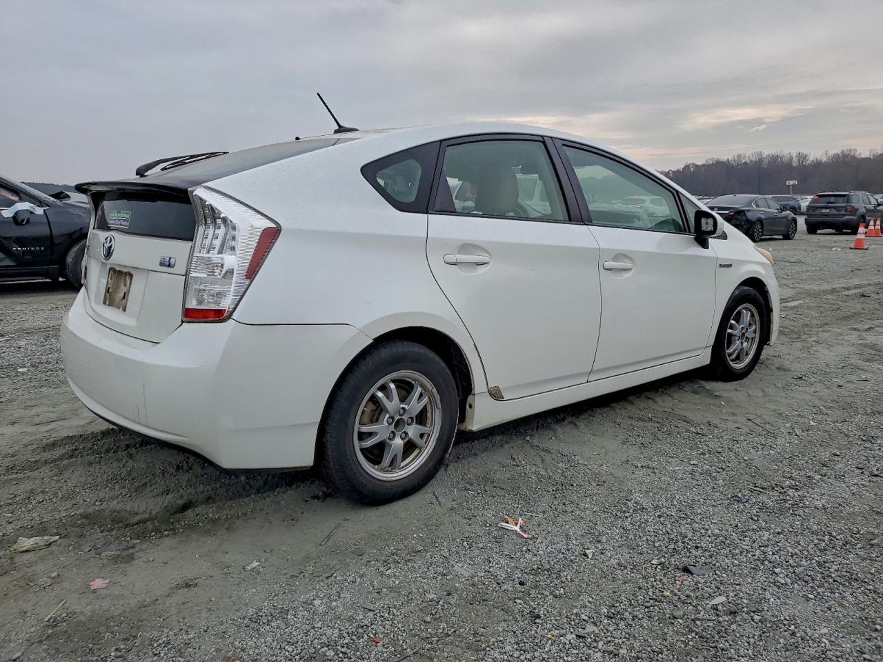 2011 TOYOTA PRIUS